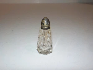 Vintage Glass Salt Shaker Sterling Silver Top Diamond Pattern - Picture 1 of 4