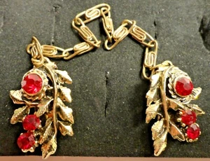 Vintage Woman's Scarf Clip-Red Rhinestones-Leaves-Marked SP-Double Looped Chain - Picture 1 of 6