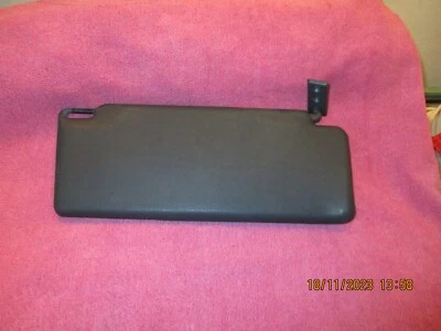 1991-1993 ALFA ROMEO 164 FACTORY OEM DRIVERS LEFT SUNVISOR FREE SHIPPING - Image 1 of 4