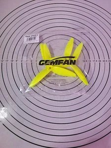 Gemfan Hurricane 5 inch Propellers lemon yellow - Picture 1 of 2