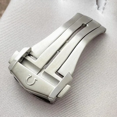 Original Omega Speedmaster 18mm Steel Deployment Clasp Buckle Model # 94521873 - Image 1 of 4