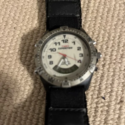 Reloj Timex Expedition T4105 para hombre esfera beige/blanco roto Foto 1 de 3