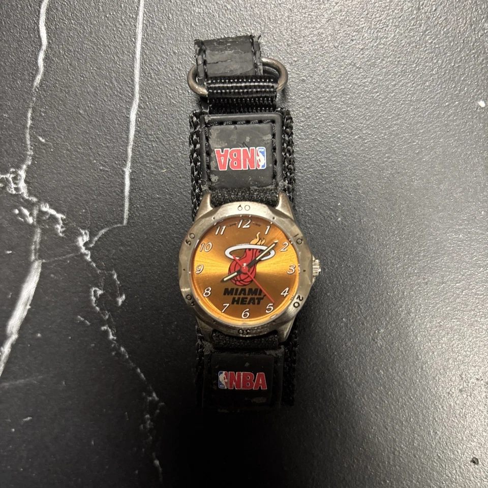 Reloj de pulsera vintage Gametime NBA Miami Heat para mujer años 90 ¡RARO! Batería nueva Foto 1 de 2