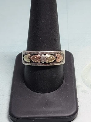 Anillo para hombre Black Hills oro 12K y hojas de plata de ley 0,925 10,75 Foto 1 de 4