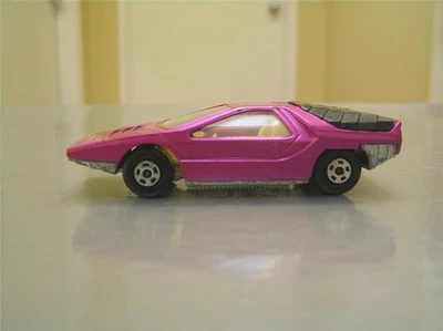 Matchbox superfast MB75 Alfa Romeo Carabo Bertone with scarce unpainted base NM - Image 1 of 4