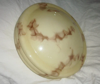 Antiguo colgante checo redondo de luz de cúpula de vidrio crema con leche 14,25" 12 3/8" apertura Foto 1 de 4