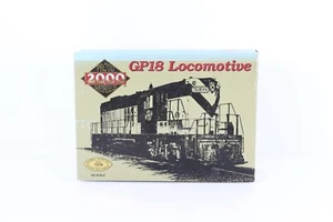 Life-Like 8140 HO Gauge Chicago NW Livery "1777" Diesel Locomotive - Imagen 1 de 12