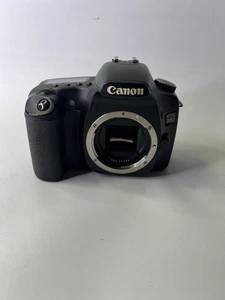 Canon EOS 30D 8.2MP Digital SLR Camera Body - Picture 1 of 6