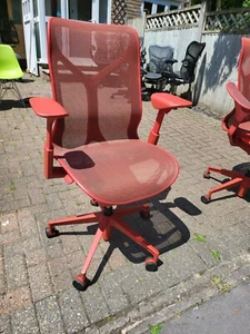 Herman Miller Cosm - Red - Picture 1 of 4