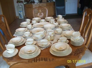 Rhythm By Homer Laughlin Golden Wheat 99 Pottery Vintage Pieces Of Dinnerware - Picture 1 of 12