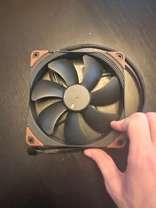 Noctua NF-A14 iPPC-3000 PWM Heavy Duty Cooling Fan 4-Pin 3000 RPM 140mm, Black - Photo 1/2