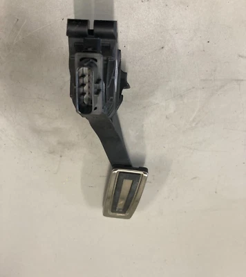 2014-2017 VOLKSWAGEN GOLF R MK7 PEDAL ACELERADOR 5Q2723503D Foto 1 de 3