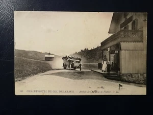 CPA 73 CHALET HOTEL DU COL DES ARAVIS - Arrivée de l'Autobus de Flumet - Imagen 1 de 2