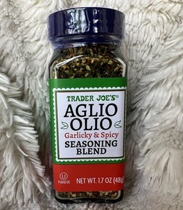 Trader Joe's Aglio Olio Garlicky & Spicy Seasoning Blend NET WT 1.7 OZ - Picture 1 of 8