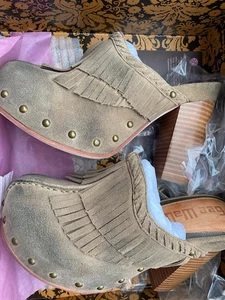 Gee WaWa Platform Wedge Sandals Leather Fringe studded NIB US7 - Picture 1 of 7