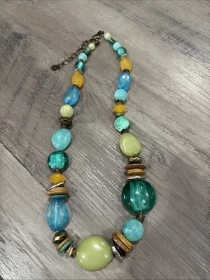 Collar con cuentas multicolores firmado por Ruby RD  Foto 1 de 4