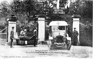 CPA 55 CHATEAU DU FAUX MIROIR REVIGNY AMBULANCE ANGLAISE DE PREMIERE LIGNE (AUTO - Picture 1 of 1
