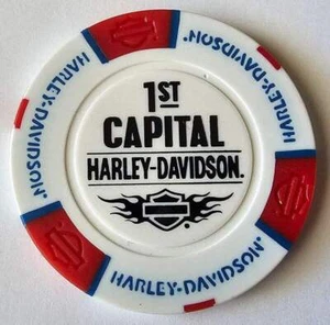 1ST CAPITAL HARLEY-DAVIDSON York PA White/Red/Blue Sig Poker Chip RENAMED DEALER - Picture 1 of 2