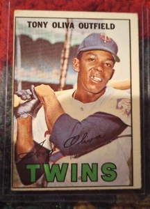 Carta Topps Baseball Tony Oliva 1967 #50 in condizioni G - Foto 1 di 2