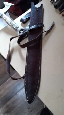 Knights Templar battle ready sword ,reproduction demascus steel double edged wi. - Image 1 of 4