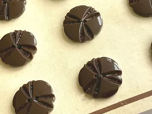 Vintage Buttons - 24 Chocolate Brown Carved 2 hole Casein 5/8" Buttons - France - Picture 1 of 7