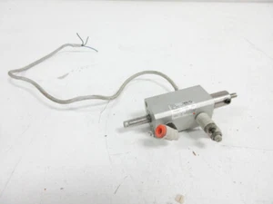 SMC NCDQ2WA12-15D-F7NWVS COMPACT CYLINDER DOUBLE ROD - Picture 1 of 7