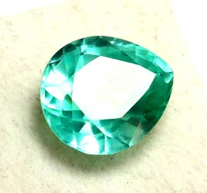 Piedra preciosa suelta de 8,45 quilates natural verdosa brillante certificada grandidierita - Imagen 1 de 5