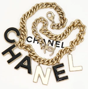 CHANEL CC Logo Black White Enamel Charm Necklace 17" Gold Tone B22A Auth #22400 - Picture 1 of 7