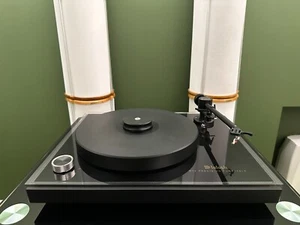 McIntosh MT2 Turntable - Bild 1 von 8