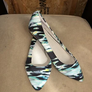EXPRESS Slip On Ballet Pointed Toe Flats Women's Size 7 Multi Color - Picture 1 of 8