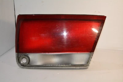 Luz trasera derecha pasajero Mazda 626 1993-1997 OEM, 166-58813 Foto 1 de 4