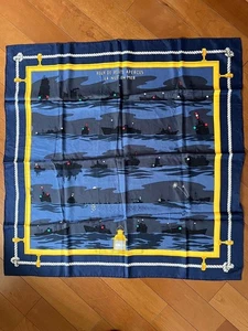 Hermès Carré 90 Schal: Navigationslichter leuchten nachts auf das Meer - Bild 1 von 16