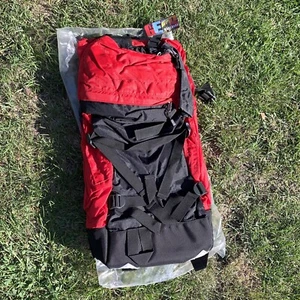 Marlboro Vintage NOS Backpack Bag Red Black Miles Promotion Camp Hike Retro - Picture 1 of 23