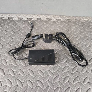 AKURA TS-05 12-S335 AC DC 12V 5A Schaltadapter schwarz gebraucht funktioniert - Bild 1 von 7