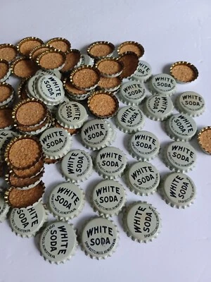 Lote de 100 tapas de botellas de refresco blanco de colección.Suministros artesanales reciclados sin usar sin engarzar Foto 1 de 4