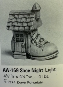 VINTAGE MOSS LANDING CERAMIC MOLD #AW-169 SHOE NIGHT LIGHT - Picture 1 of 11
