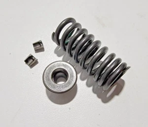 Aspirazione Valvola Molla Keeper Fermo Lotto 1999-2003 Yamaha YFZ R1 YFZR1 FZ1 - Foto 1 di 7