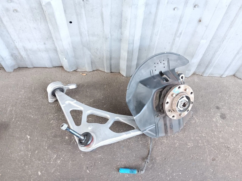 01-06 Juego de puntales de brazo de control de husillo de suspensión delantera izquierda BMW M3 Foto 1 de 4