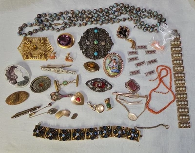 Lote mixto de joyas chatarra antiguas vintage algunas reparaciones portátiles reutilizables  Foto 1 de 4