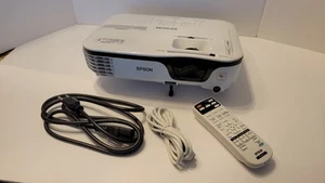 Epson EX3212 - H533A - 3LCD HDMI Projector with remote, cables and bag - Bild 1 von 9