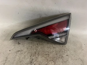 2015-2017 HYUNDAI SONATA HYBRID LED INNER PASSENGER RIGHT TAILLIGHT OEM 92404-E6 - Bild 1 von 5