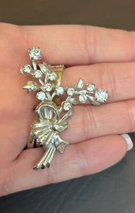 Spilla spilla tulipano floreale fiocco strass trasparenti vintage tono argento - Foto 1 di 7