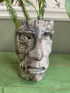 Art Pottery Face Planter/ Vase signed by the artist - Picture 1 of 10