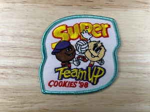 Girl Scout Patch Cookies Super Team Up 1998 Collectible Embroidered - Picture 1 of 2