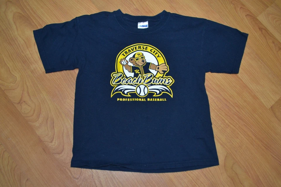 Traverse City Beach Bums Minor League Baseball T Shirt Youth Small Defunct Nice - Imagem 1 de 1
