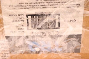 TRQ Front Disc Brake Caliper Silver Cast Iron CLA34595 - Bild 1 von 3