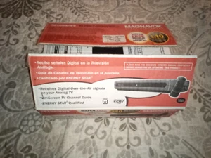 magnavox dtv digital to analog converter/TB100MW9/open box /ex cond - Picture 1 of 2