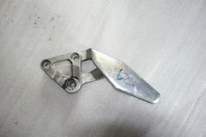 E4. Yamaha FZR 1000 Exup 3LH 3LE 3GM Fußrasten Halter Vorne Links  - Bild 1 von 2