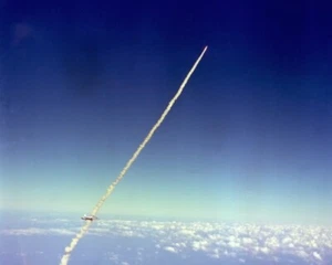 Neues NASA-Foto: 2. Mission des Space Shuttles Columbia beim Start, 1981 - 6 Größen! - Bild 1 von 7