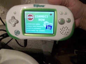 Leapfrog Leapster Explorer w/ 4 Smartridges TAKE A LOOK! - Picture 1 of 6